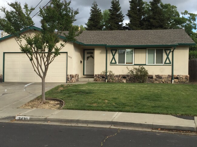Front of House - 3430 Flamingo Dr