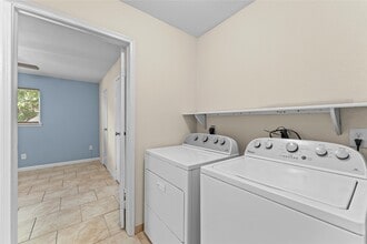 Building Photo - 5035 Reno Dr