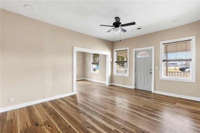 Foto del edificio - Hopewell Property