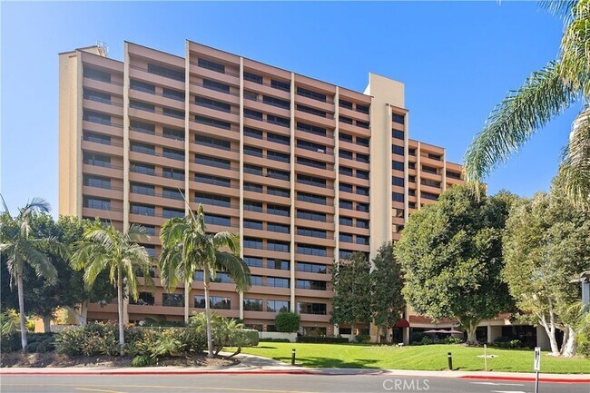 Foto del edificio - 24055 Paseo Del Lago W