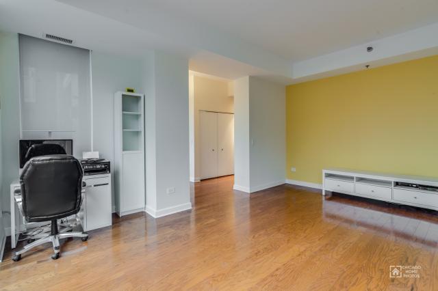 Foto del edificio - 3 bedroom in Chicago IL 60616