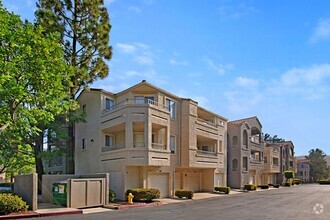 Building Photo - 1980 Las Colinas Cir