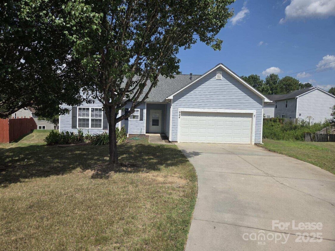 Foto principal - 924 Harbour View Cove NE
