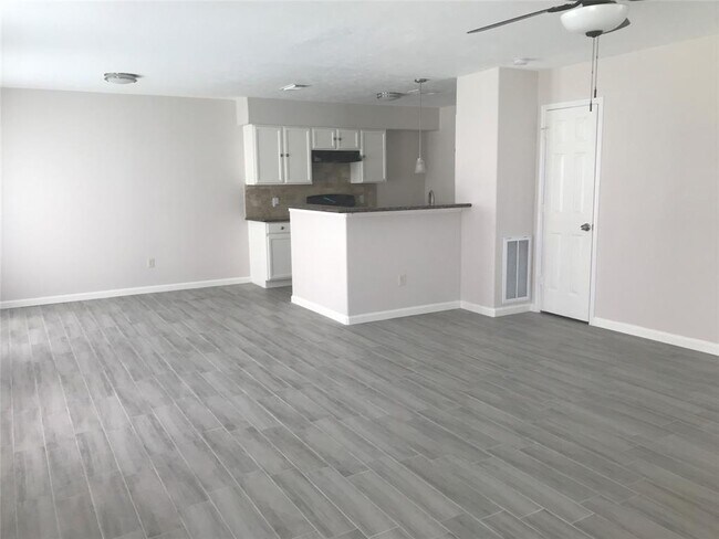Building Photo - 4007 Gracefield Ct