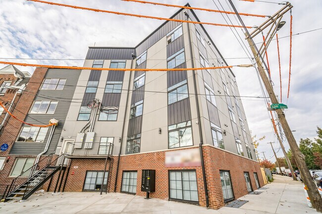 Foto del edificio - 646 N 32nd St