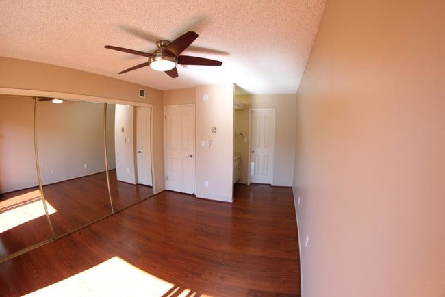 Room1 - 770 W Imperial Ave