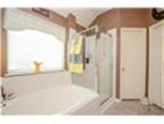 Foto del edificio - 17027 Pheasant Ridge Dr