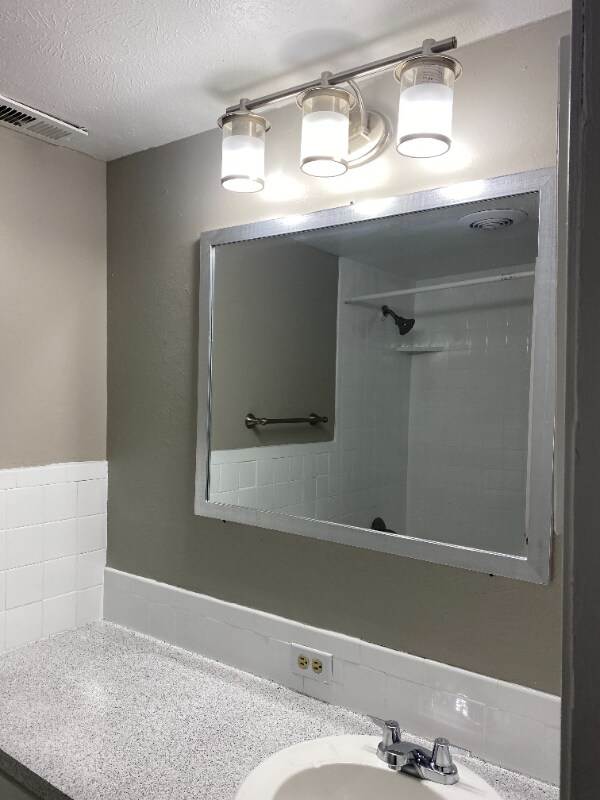 Building Photo - 2409 Ridgmar Plaza