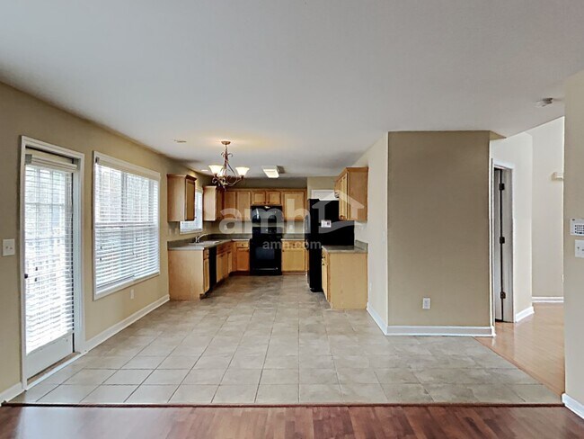 Foto del edificio - 954 Laurel Green Ln NE