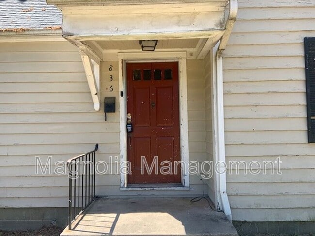 Foto del edificio - 836 E Montgomery St