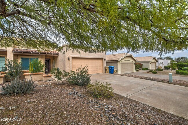 Building Photo - 16518 Lost Arrow Dr