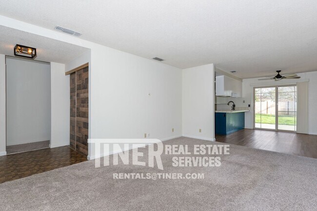 Building Photo - Lovely Pet Negotiable Rocklin Home near Ro...