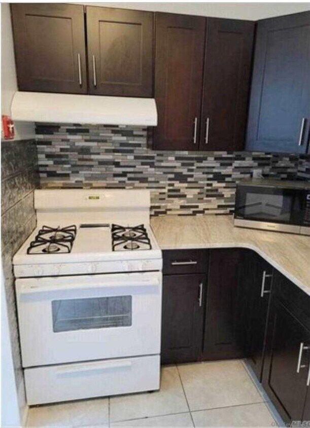 Foto principal - 149 Sterling St