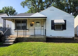 Building Photo - 1761 E Milton Ave