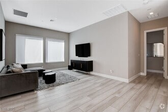Building Photo - 5289 Feathertop Dr