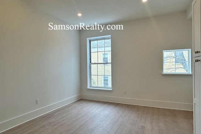 Photo - 31 Hope St Apartment