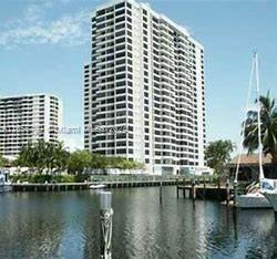 Foto principal - 2500 Parkview Dr