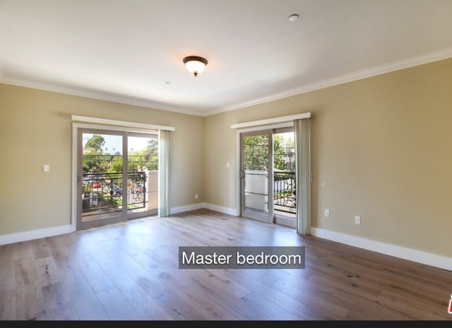 Building Photo - 11911 Mayfield Ave