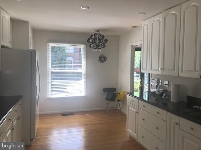 Foto del edificio - 7330 Lewinsville Park Ct