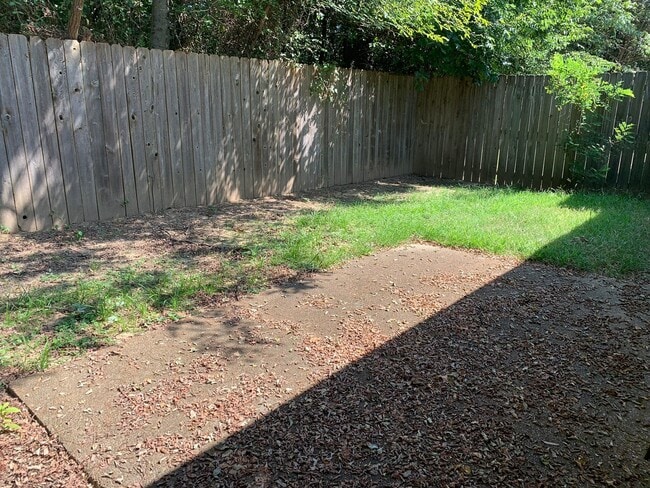 Building Photo - COMING SOON- MUST HAVE GOOD CREDIT!