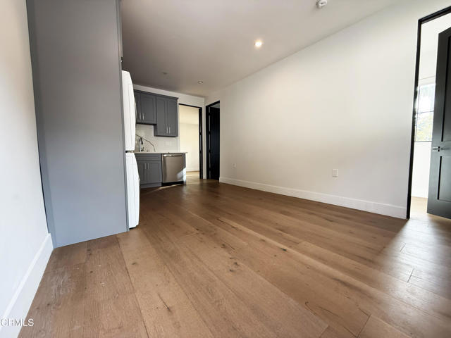 Foto del edificio - 2412 Norwalk Ave