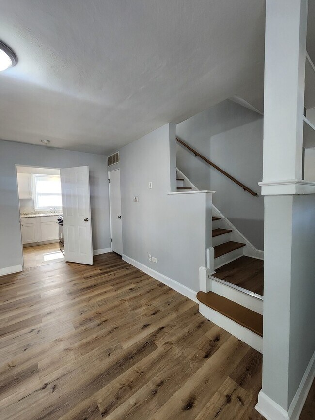 Foto del edificio - 1338 Wentworth Ave