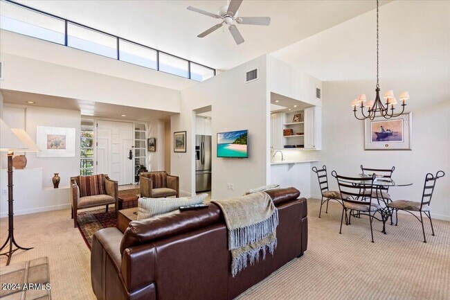 Building Photo - 2802 E Camino Acequia Dr