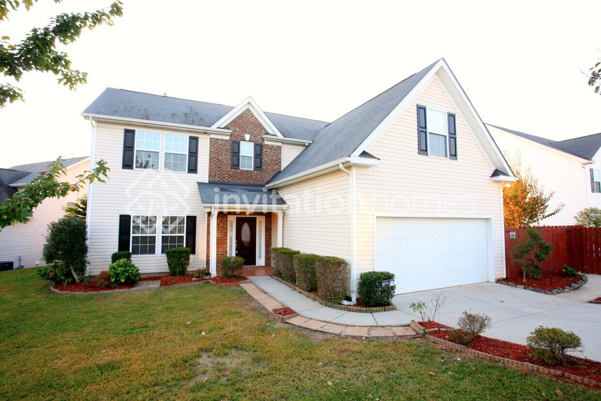 Primary Photo - 457 Whitewater Way NW