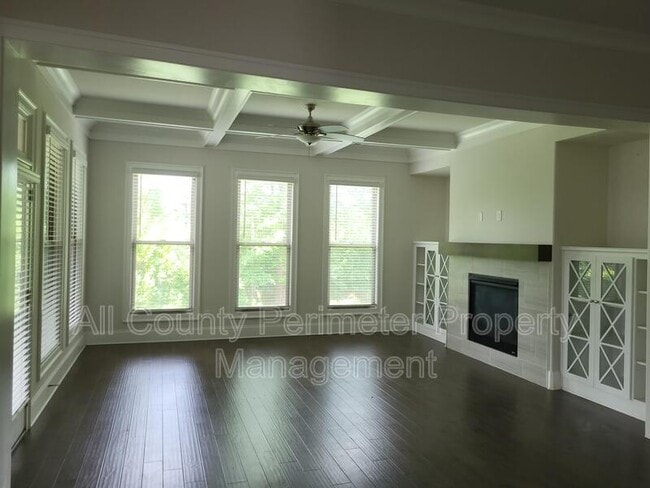 Foto del edificio - 819 Olmsted Ln