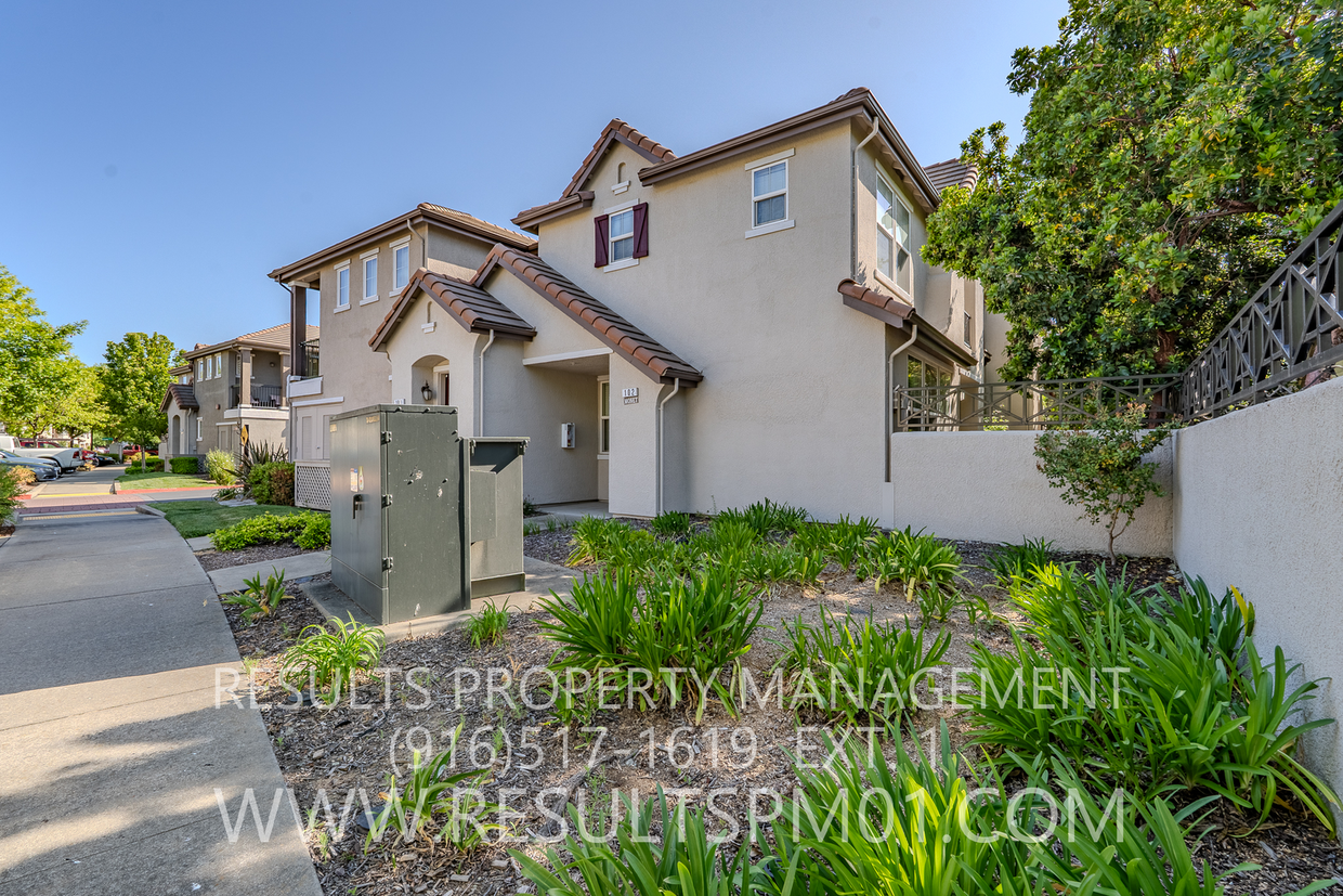 Foto principal - Spacious and Beautiful Folsom 4 Bedroom To...