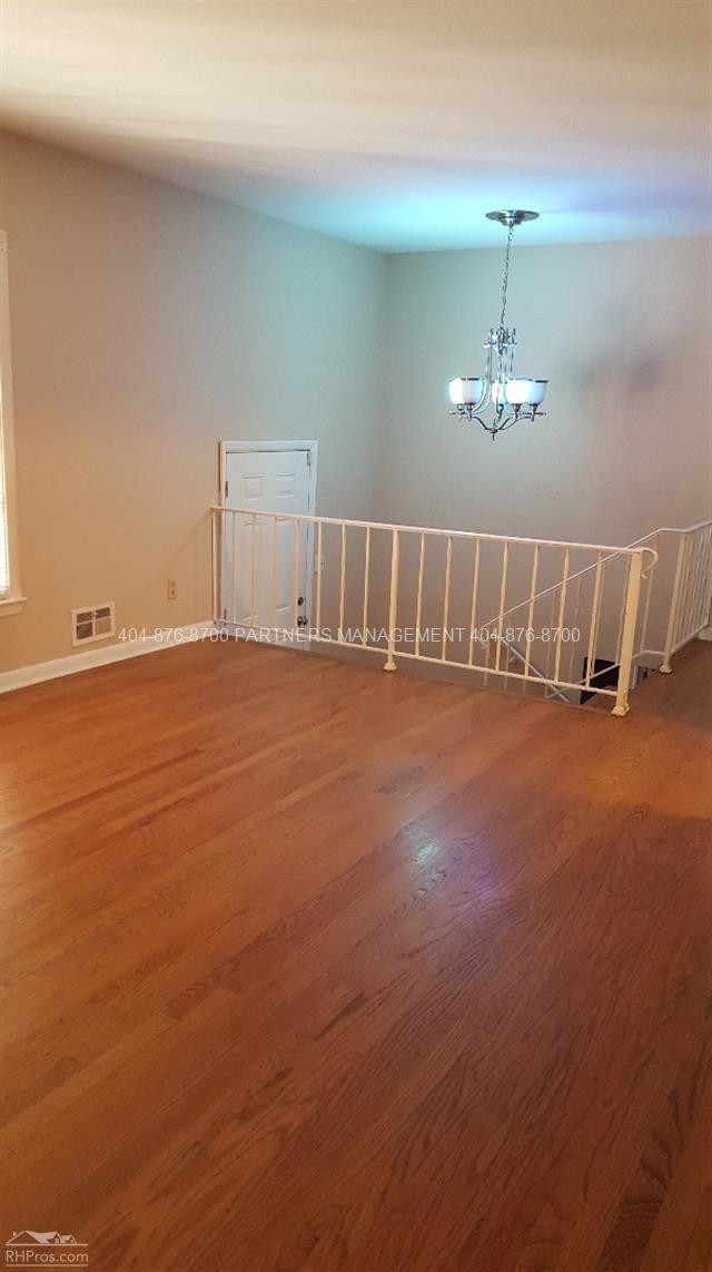 Foto del edificio - 3603 Hillsborough Ln
