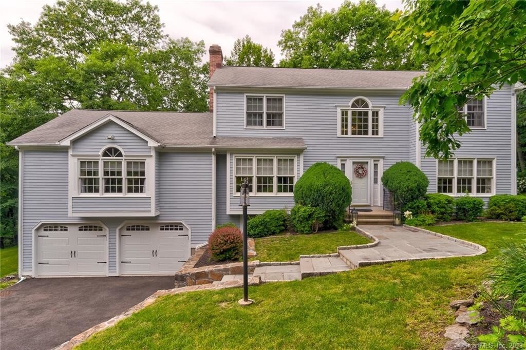 Foto principal - 17 Indian Ledge Dr