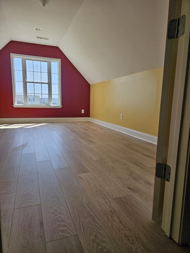 Foto del edificio - Welcome to this stunning 3-bedroom, 2-bath...