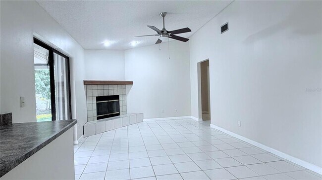 Foto del edificio - 11803 Classic Lake Way