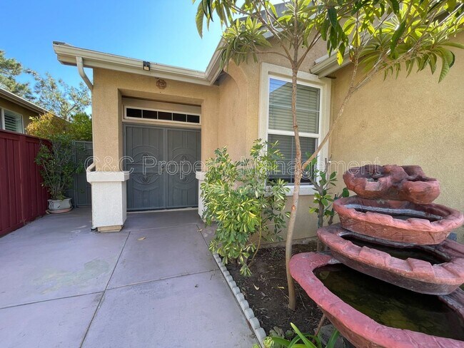 Building Photo - 392 Bjorn Ct