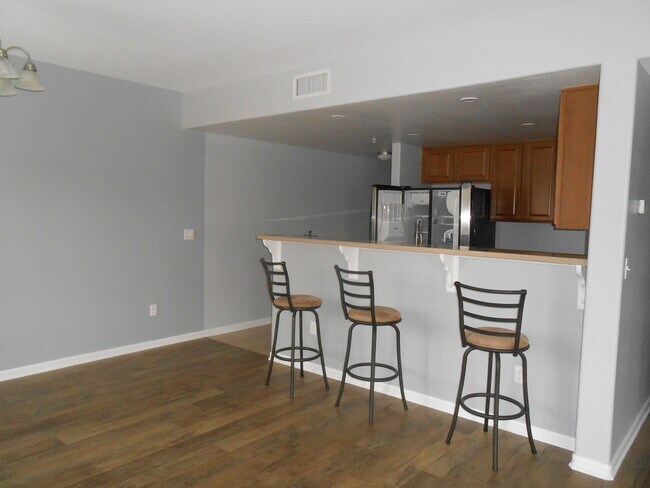 Foto del edificio - 1212 Walnut Ave