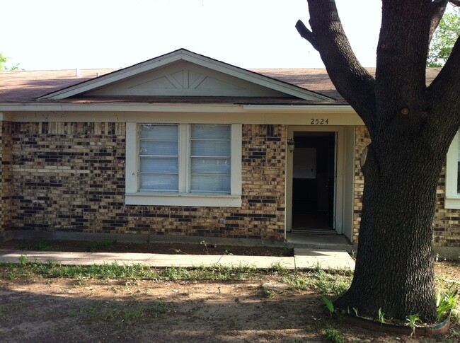 Building Photo - 2524 Catalina Way
