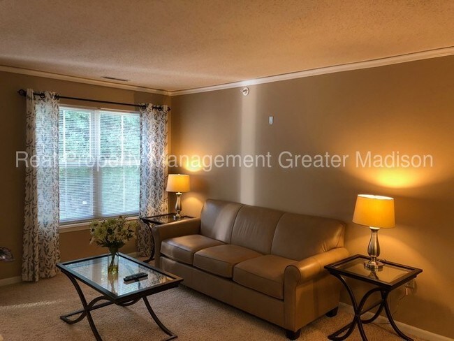 Foto del edificio - 8530 Greenway Blvd
