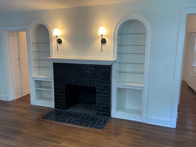 Foto del edificio - 4509 Fitzhugh Ave