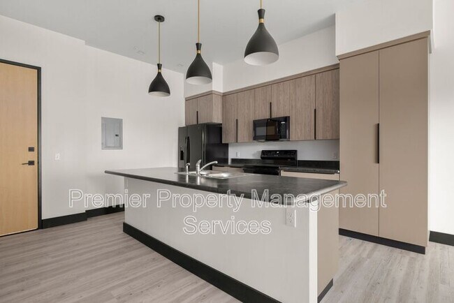 Foto del edificio - 2310 First Ave N