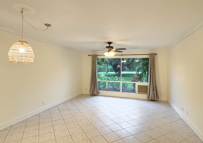 Building Photo - 15 Kulanihakoi St