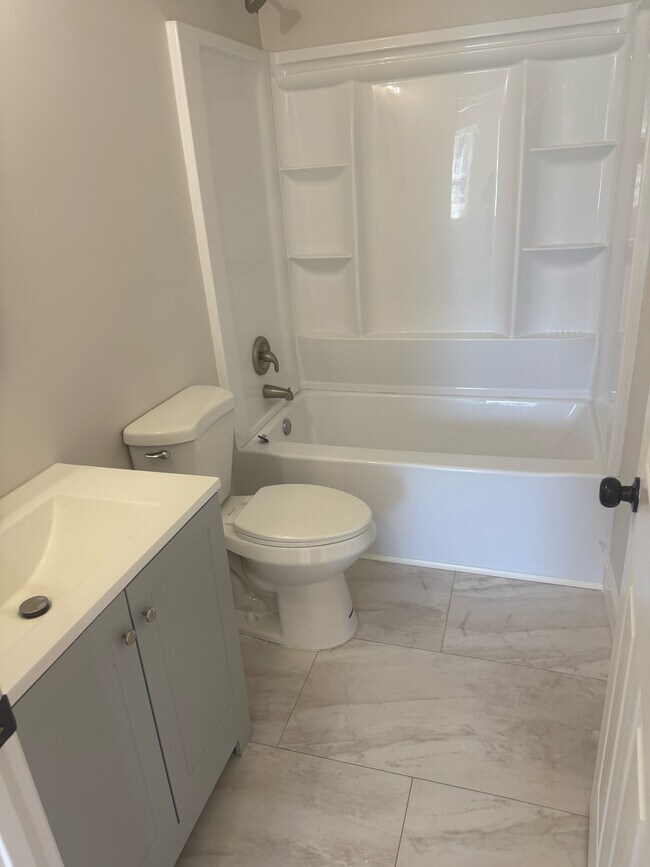 Foto del edificio - 400 E Hickory St