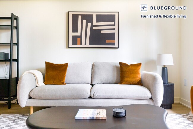 Foto del edificio - 11000 NE 10th St