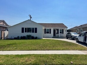 Building Photo - 4712 Merrill St