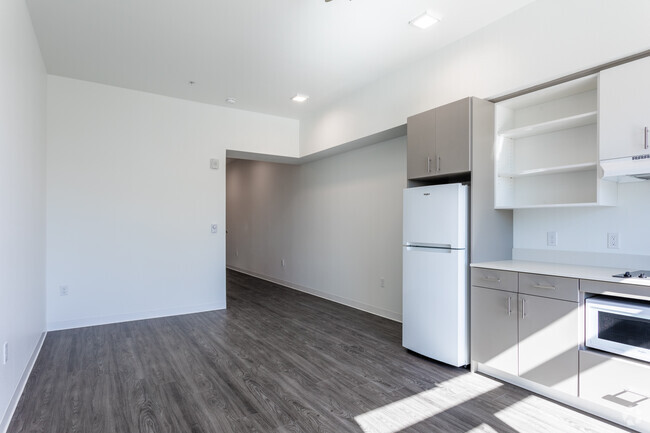 1BR, 1BA - 462 SF - Koz on 13th