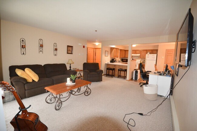 Foto del edificio - Beautiful 1 Bedroom in Fantastic NE Rochester Location!