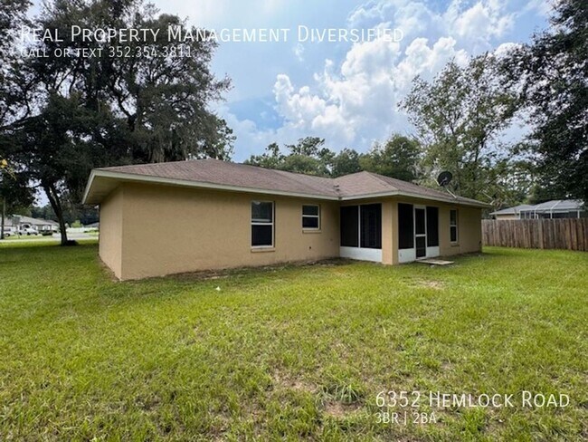Building Photo - 6352 Hemlock Rd