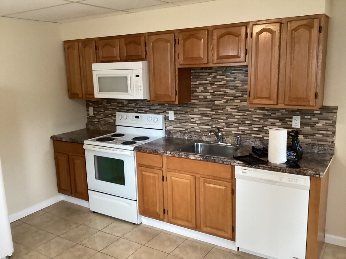 614 McAlpine St Unit A, Avoca, PA 18641 Apartments at 614 McAlpine St