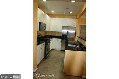 Foto del edificio - 4951 Brenman Park Dr