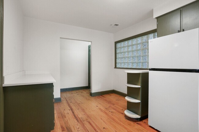 Foto del edificio - Renovated 3BR / 2BA Home for Rent on Gordonston Ave